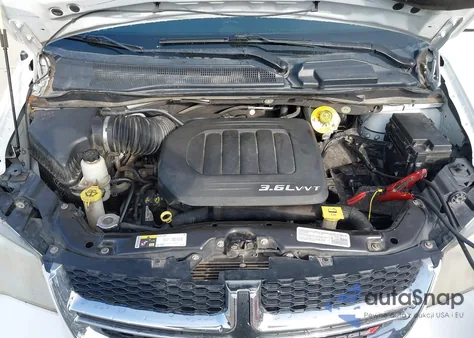 2014 Dodge Grand Caravan Sxt z USA, uszkodzony, nr VIN 2C4RDGCG1ER392061